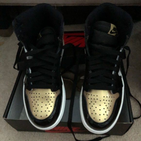 Air Jordan Retro 1 high  OG NRG gold toe size 4/36 - Picture 1 of 8